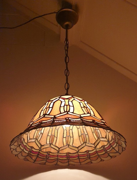 Grande lampada a sospensione in vetro colorato/Tiffany, Belgio – Massive, Lampade a sospensione, Glass (photo 8 of 35)