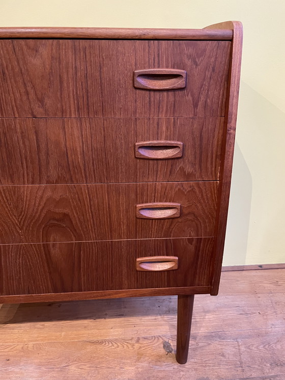 Image 1 of Kaptafel / ladekast vintage uit Denemarken teak fijner