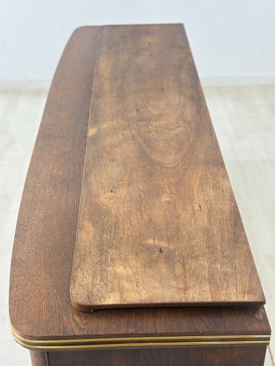 Image 1 of Buffet vintage de luxe – Buffet style milieu du siècle avec détails dorés et bois précieux
