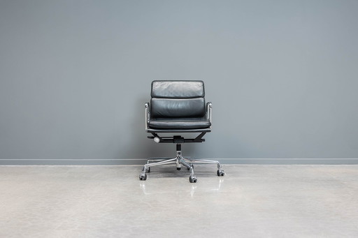 Eames Ea217 Softpad Office Chair