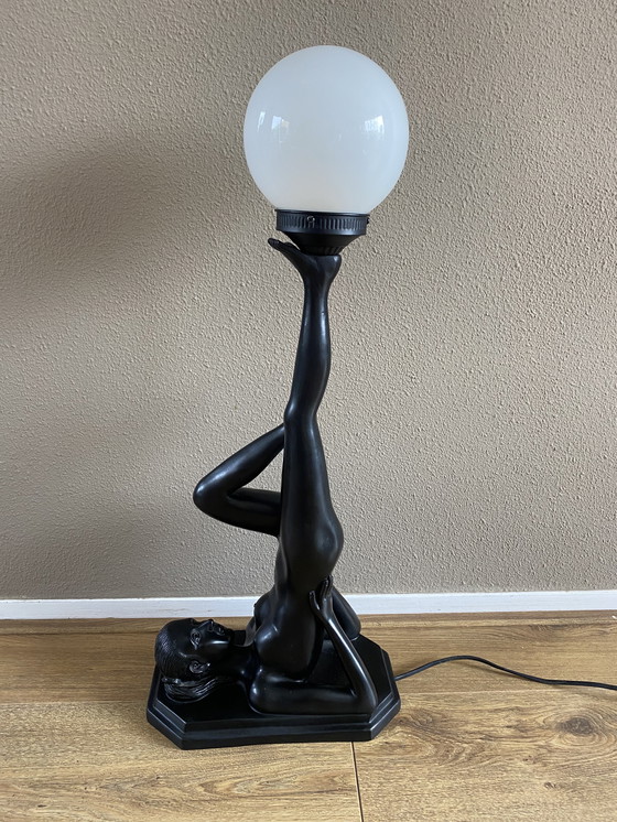 Image 1 of Lampada da tavolo vintage Art Déco Nude di metà secolo
