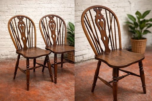 Prachtige Set van 3 Originele Engelse 'Wheelback' Windsor Stoelen | Massief Hout | Harlequin-Collectie | Tijdloos Ambacht