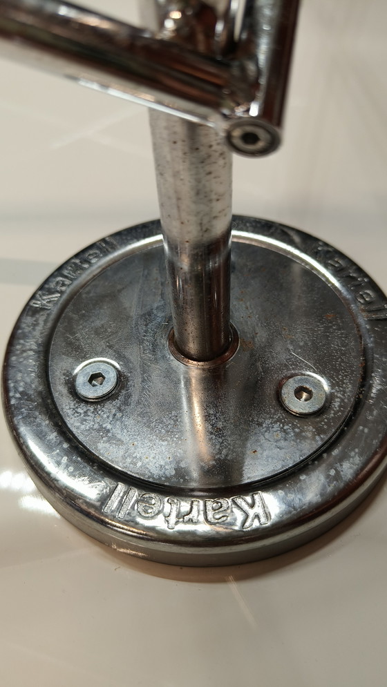 Image 1 of Round Kartell glossy table Antonnio Citterio & Löw 2001