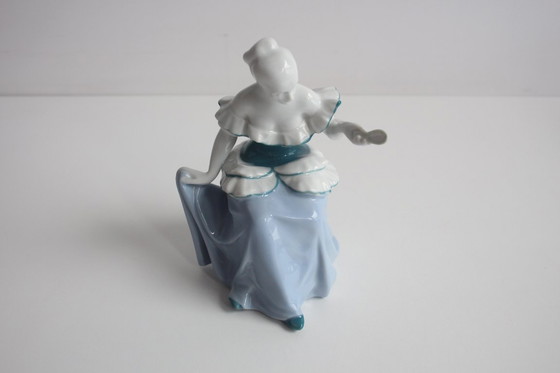 Image 1 of Statuetta di donna in porcellana vintage di Royal Dux, Boemia, anni '60.