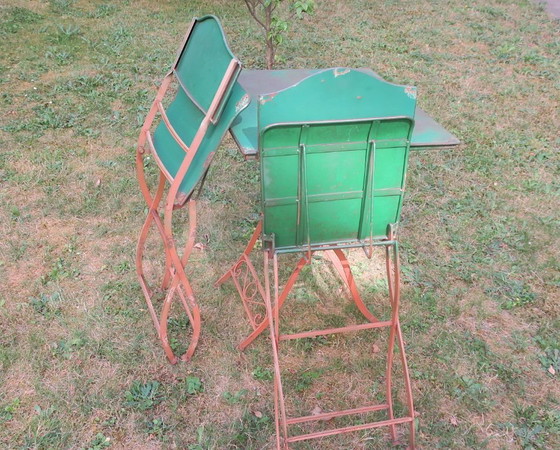 Image 1 of Table de jardin et 2 chaises en fer peint vieilli, style années 1960