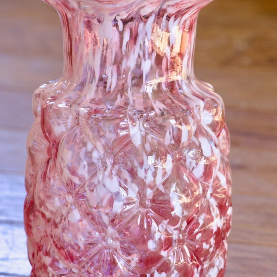 Image 1 of Vaso in vetro rosa e bianco antico di Clichy