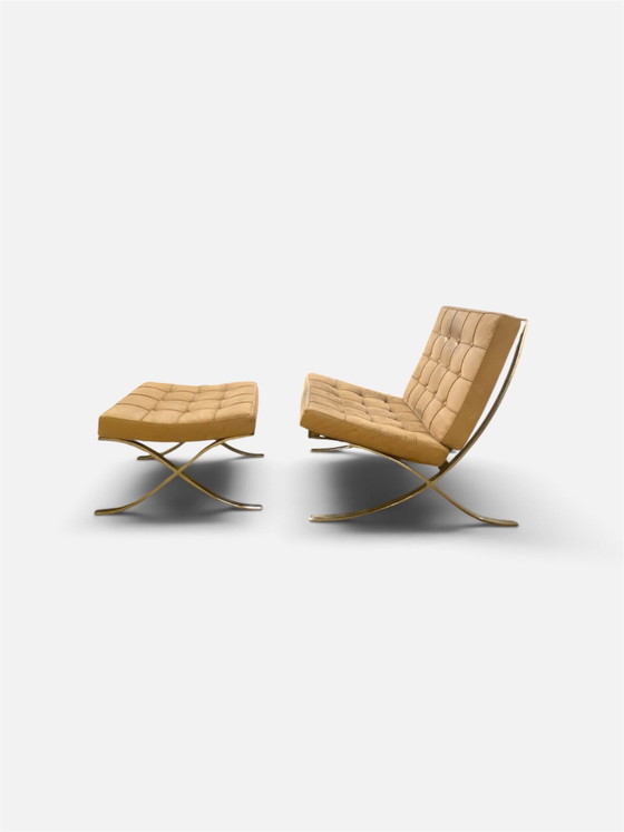 Armchair “Barcelona” Ludwig Mies Van der Rohe, Italian edition 1970s, Leather, Chrome, Beige (photo 3 of 7)