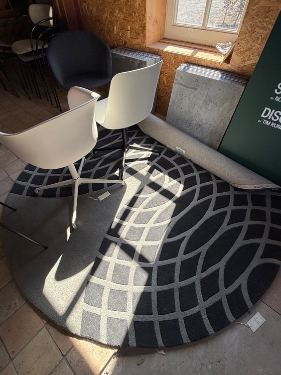 31 Modelli di showroom di design danese e tradizione e Verpan – &Tradition, Sedie da pranzo, Leather, Metal (photo 7 of 14)