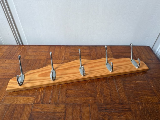 Image 1 of Appendiabiti in legno - 5 ganci in metallo