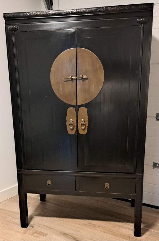 Authentische chinesische Brautgarderobe