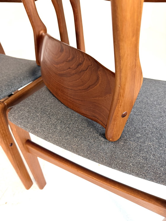 Image 1 of 6 sedie da pranzo restaurate Burchardt-Nielsen anni '70