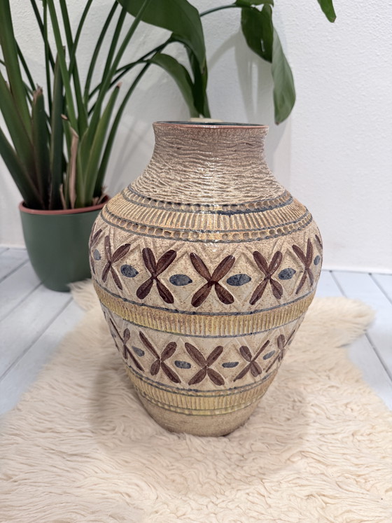 Image 1 of Vaso Bay West Germany XL