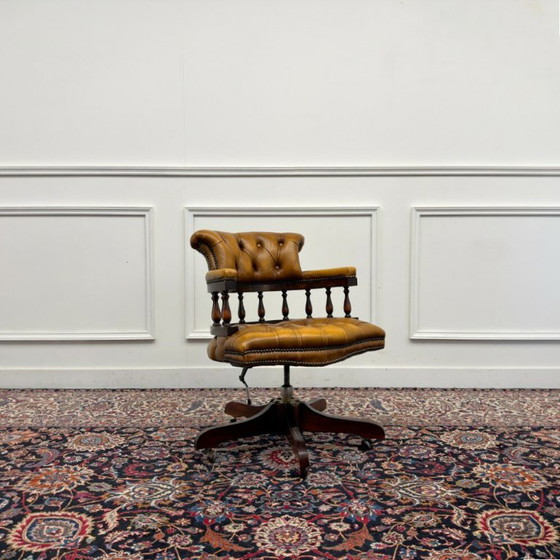 Chaise de bureau Chesterfield classique anglaise marron – Chaises de bureau, Cuir, Bois (photo 7 of 7)
