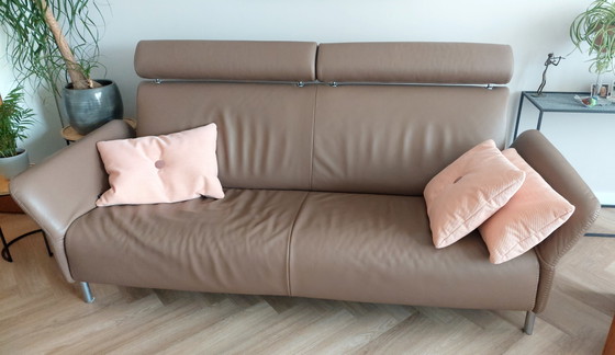 Image 1 of Canapé 3 places en cuir avec pouf