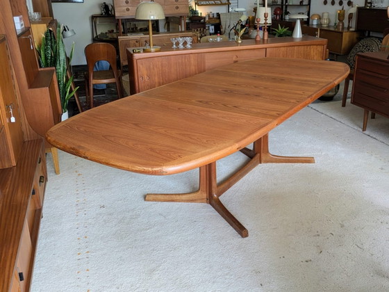 Image 1 of Table de salle à manger extensible vintage danoise en teck