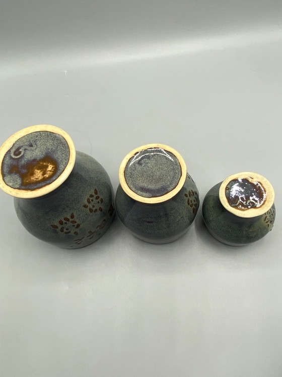 3 geëmailleerde aardewerken koffie-, zout- en pepervaatjes – handgemaakt aardewerk – Servies (photo 6 of 10)