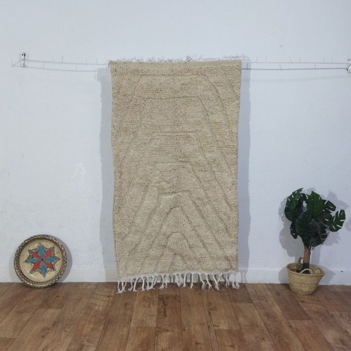 Modern Berber Rug – Handmade Berber Carpet | Moroccan Cream Wool Rug | 164 × 100 cm