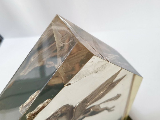 Image 1 of Escultura de un caballo alado, Pegaso, Sagitario, de la década de 1970, resina y mármol.