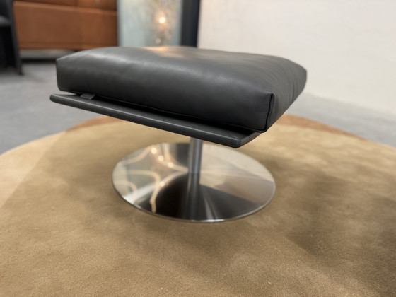 Image 1 of Leolux Kudo Fauteuil Met poef Raffino Shark leer