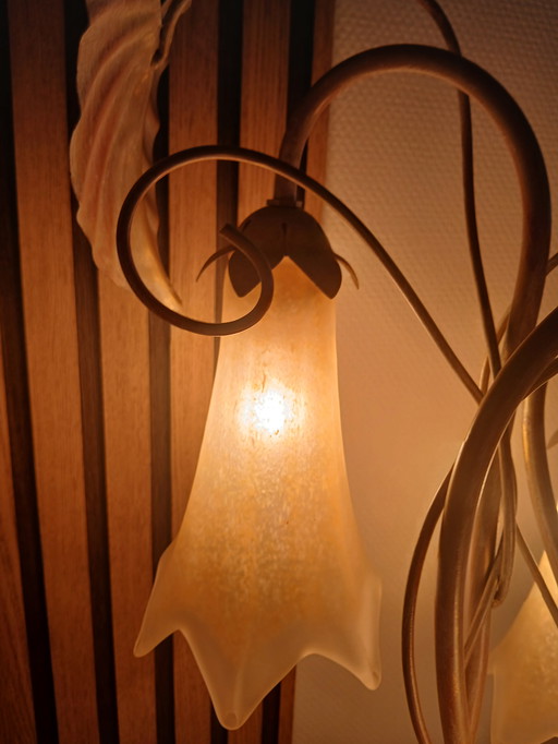 Grande lampe tulipe.