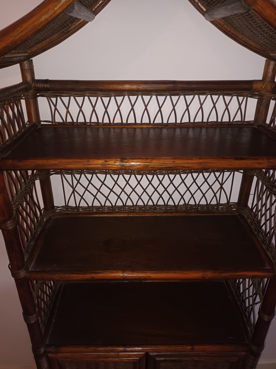 Image 1 of Pagoda de ratán de mediados de siglo