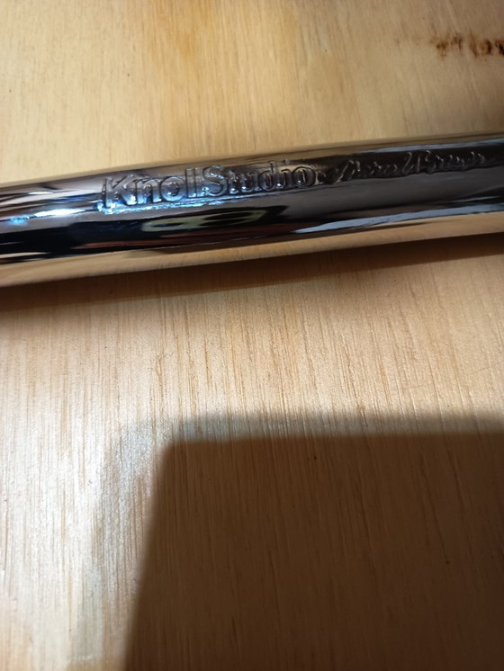 Image 1 of Poltrone Knoll Wassily B3 2 nuove/usate in pelle color noce di Marcel Breuer € 4.400