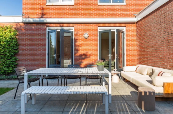 Image 1 of Table de jardin, banc de jardin et 4 chaises de jardin de la marque design Zuiver (série Vondel)