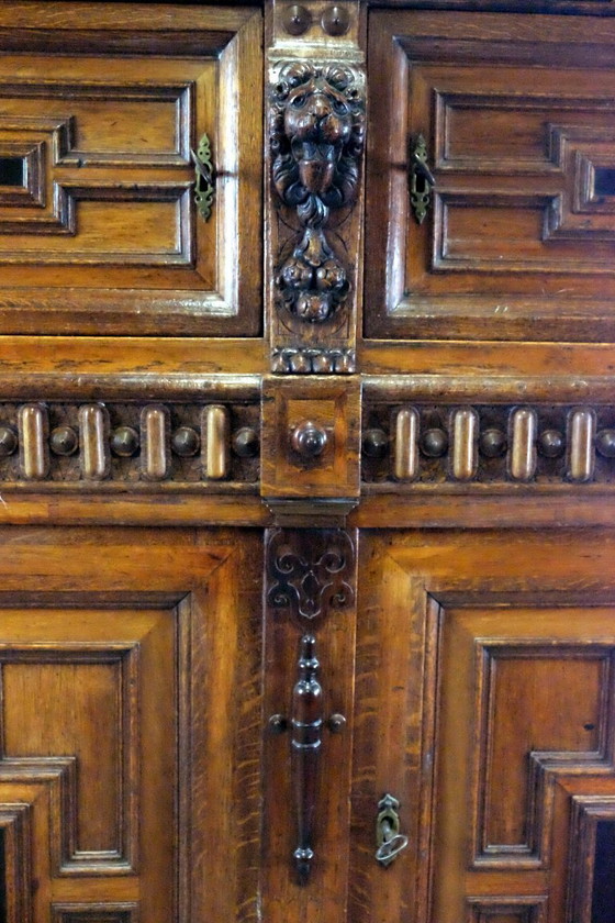 Image 1 of Prachtige 17de eeuwse Zeeuwse kast. 