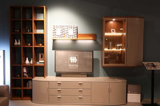 Image 1 of Armoire murale à cadre Kara de rassemblement