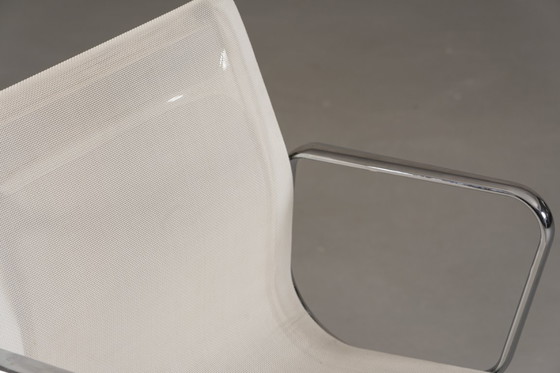 Image 1 of Silla Vitra EA 108 de Charles y Ray Eames, Alemania, década de 1990.