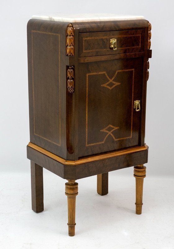 Image 1 of Paire de tables de chevet Liberty en thuya Briar et marbre rose du Portugal, années 20