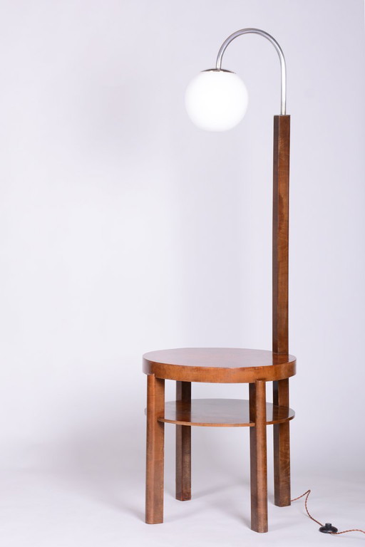 Restaurierte Art-Deco-Stehlampe, Buche, Nussbaum, neue Elektrifizierung, Tschechien, 1930er Jahre – vloerlampen, Glass, Wood