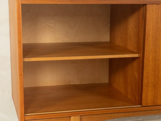 Mid-Century Sideboard aus den 1960er Jahren – Holz (photo 8 of 9)