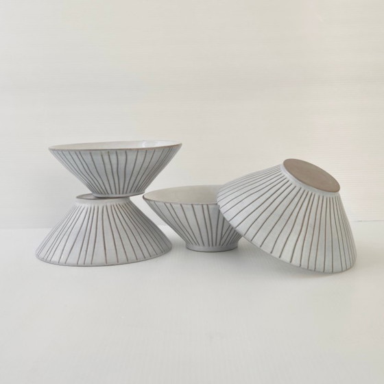 Image 1 of SET VAN 4 VINTAGE KERAMISCHE KOMMEN UIT 1950 VAN JACQUES INNOCENTI RIVIER, ROCKABILLY UIT DE JAREN 50