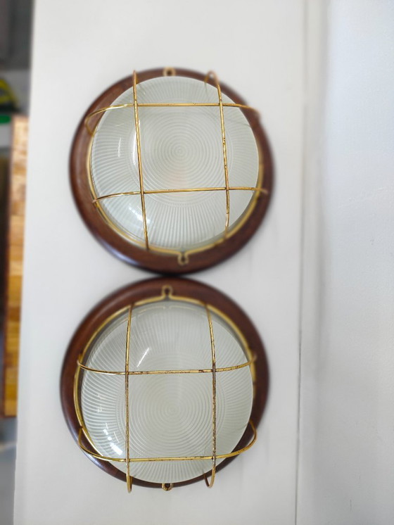 Image 1 of Lampade da parete a fienile vintage anni '70 (vetro diffuso)