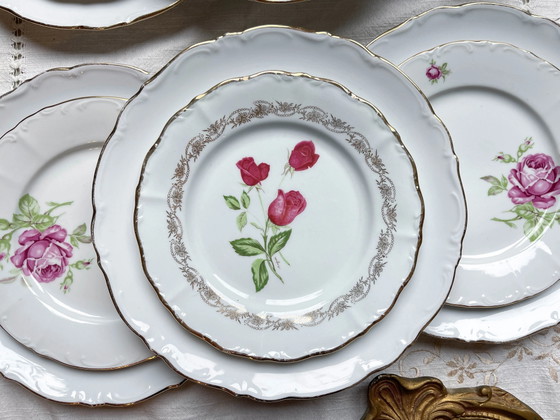6 Vintage White Gilded Porcelain Plates + 6 Mismatched Floral Small Plates – Crockery (photo 4 of 17)