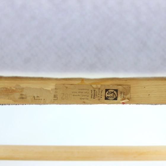 Image 1 of Fauteuil à bascule en bois courbé de style Mid-Century, en chêne blond, par Ton, Tchécoslovaquie, années 1960