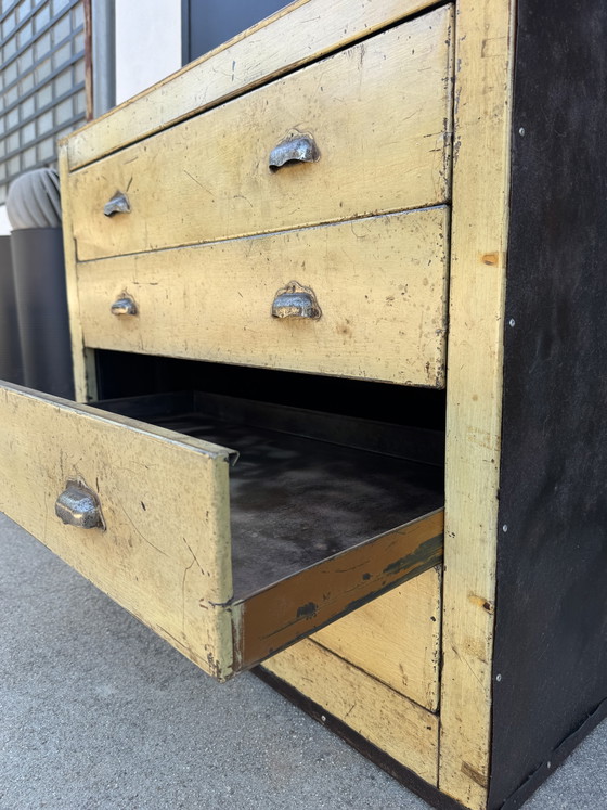 Muebles de taller de hierro y madera de la década de 1940. – Cómodas, Iron, Wood (photo 7 of 15)