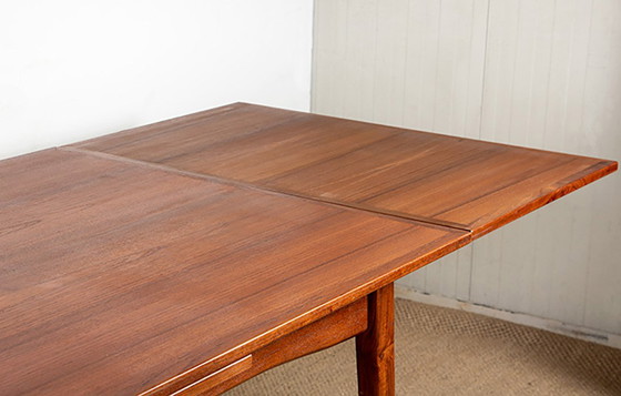 Image 1 of Grande Table de Repas Extensible Danoise en Teck Modèle 145 par Willy Sigh pour Sigh & Son 1960