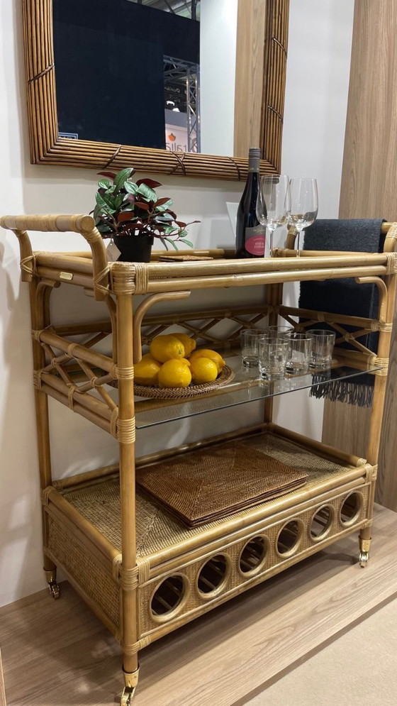 Image 1 of Carrello bar in rattan fatto a mano