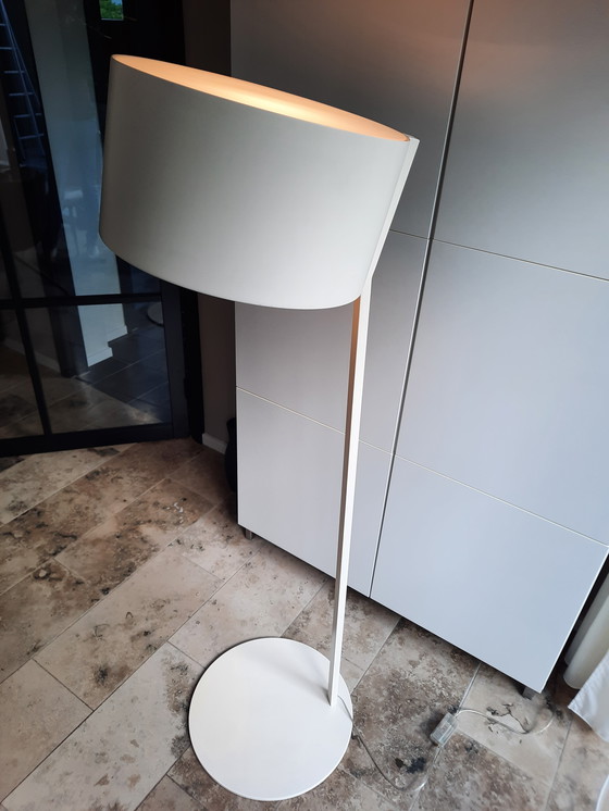 Image 1 of Lampada da terra di design Lirio by Philips