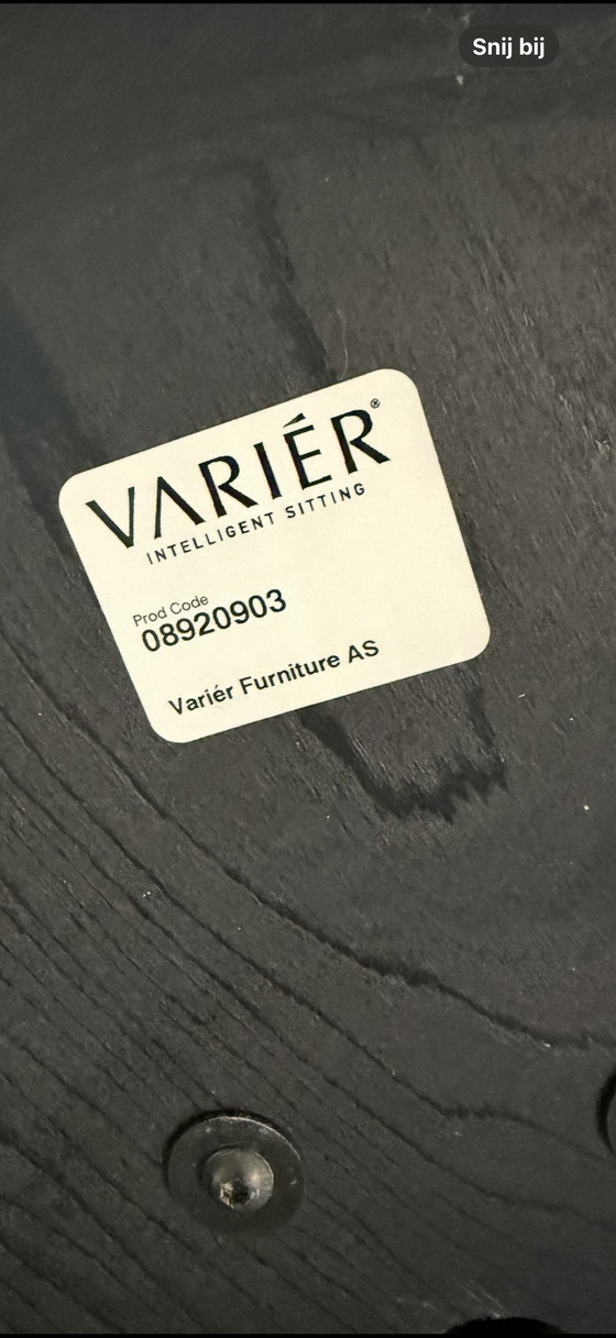 Image 1 of Varier Peel Club – Off-white Leder & Black Oak – Design by Olav Eldøy