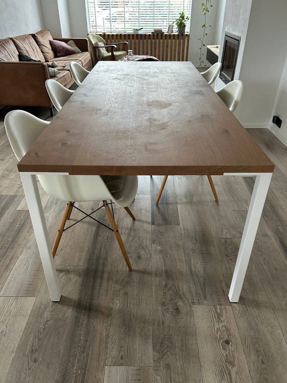 Image 1 of Wood brand Lima Oak Table