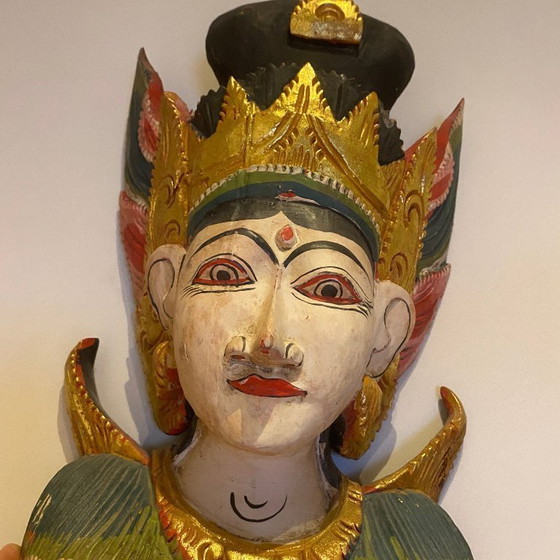 Image 1 of Sculpture sur bois balinaise – buste divin décoratif, Indonésie (XXe siècle)