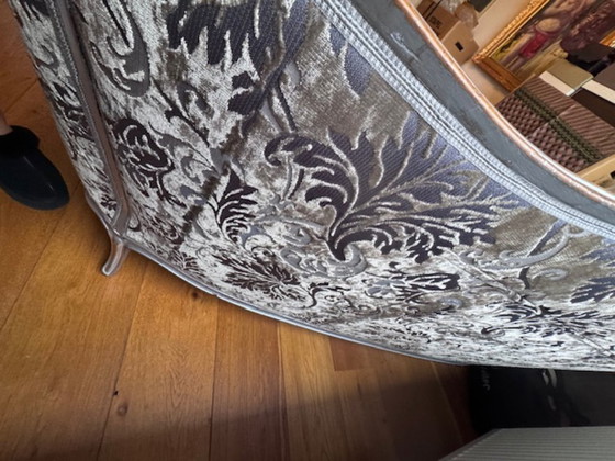 Image 1 of Canapé 3 places baroque vintage - en super état !