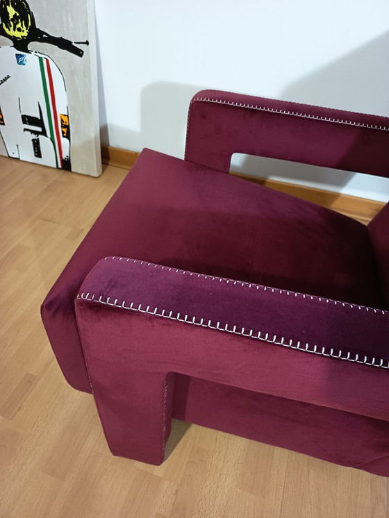 Image 1 of CASSINA 2X Poltrone 637 UTRECHT  (NUOVE MAI USATE) in Velluto 13L Ortigia/Plum con Cuciture in filo Naturale a punta Cavallo