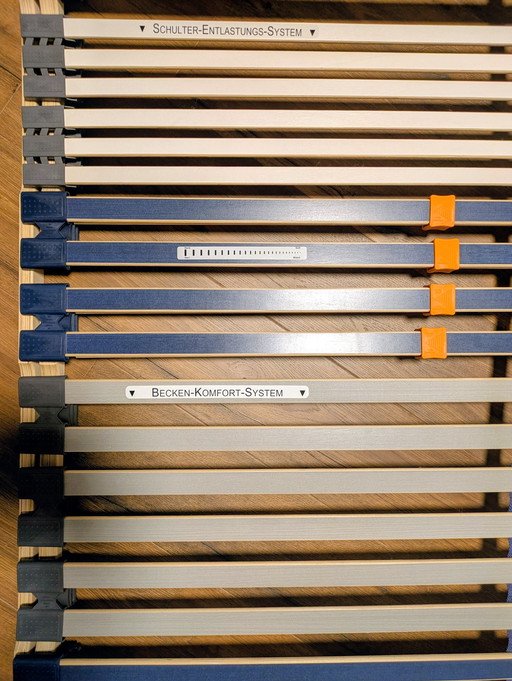 Lattenbodem 140x200, zo goed als nieuw, verstelbaar - direct af te halen.