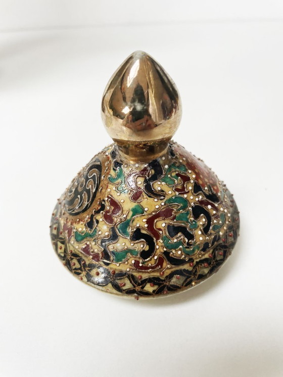 Image 1 of Display vase with Moriage design