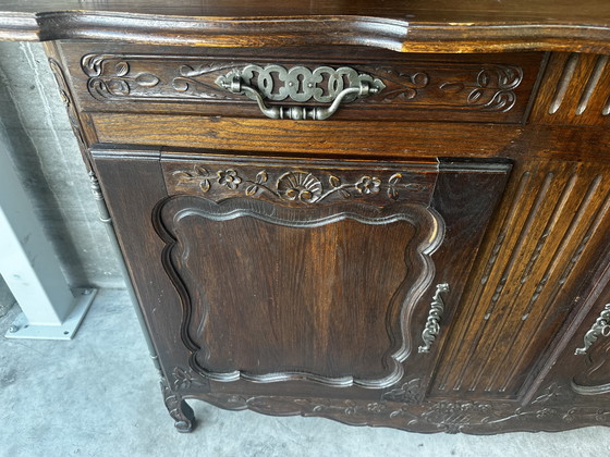 Image 1 of Tweedelig, gebeeldhouwd eikenhouten buffet/dressoir - Lodewijk XV-stijl, 19e eeuw