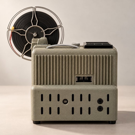 Vintage Eumig P8 8mm Film Projector – Fully Working – Mid-Century Design, Austria – Decorative Objects, Metal (photo 4 of 7)